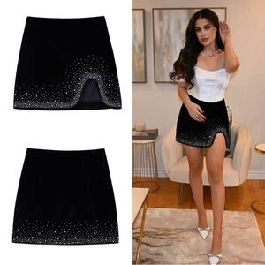 Zara embellished rhinestone black velvet mini skirt NWT🖤
